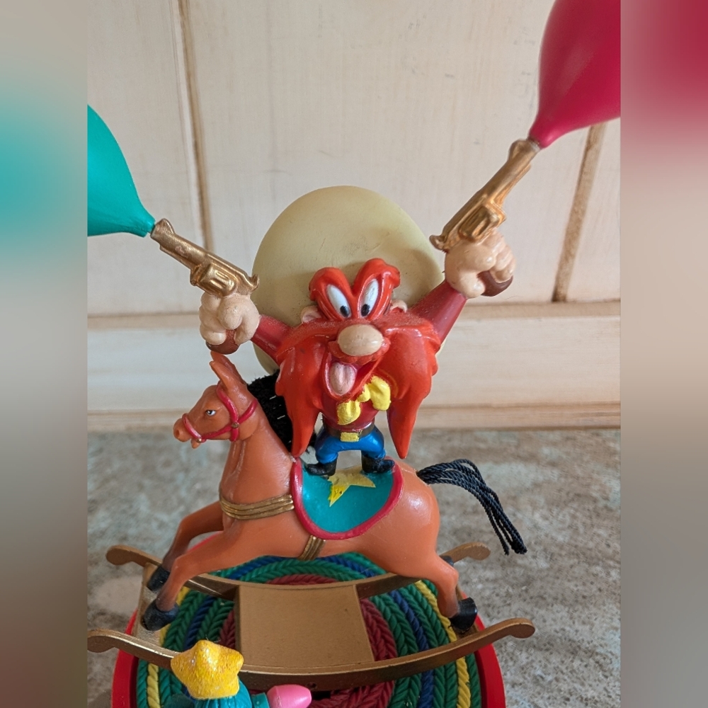 VTG Matrix 1996 Looney Tunes Yosemite Sam Rocking Ranger Mini Action Musical - Picture 5 of 10